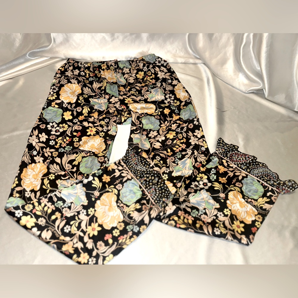 Victorias secret floral pajama pants flare leg Small NWT